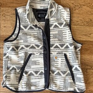 Carhartt Black and White Patterned Vest